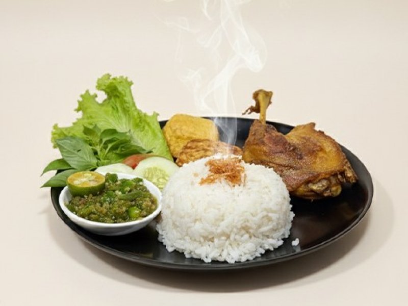 Bebek Goreng